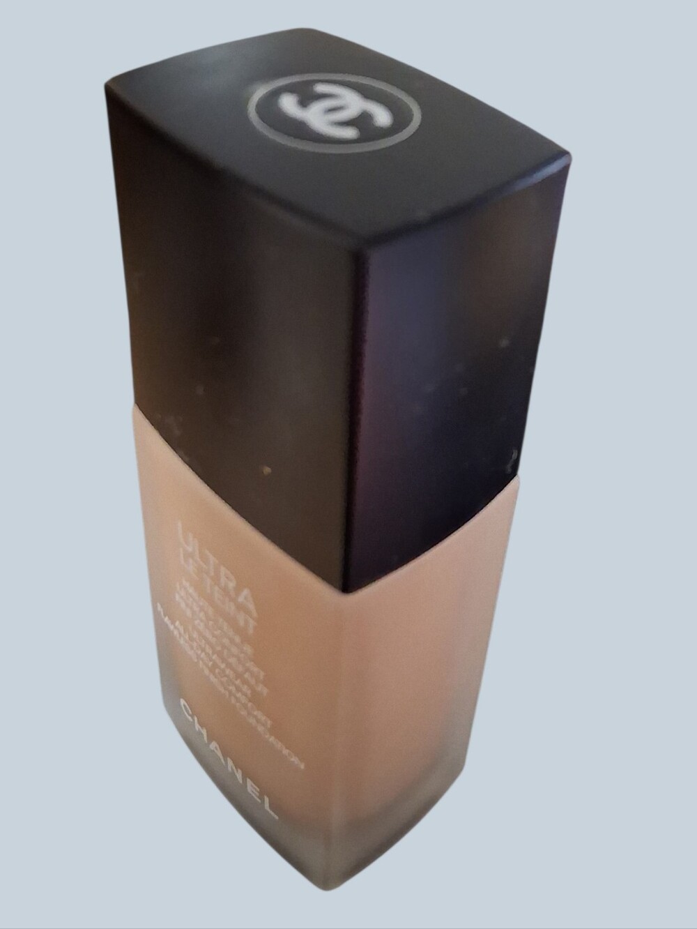 CHANEL Foundation BR12 All DAY Comfort Flawless Creamy